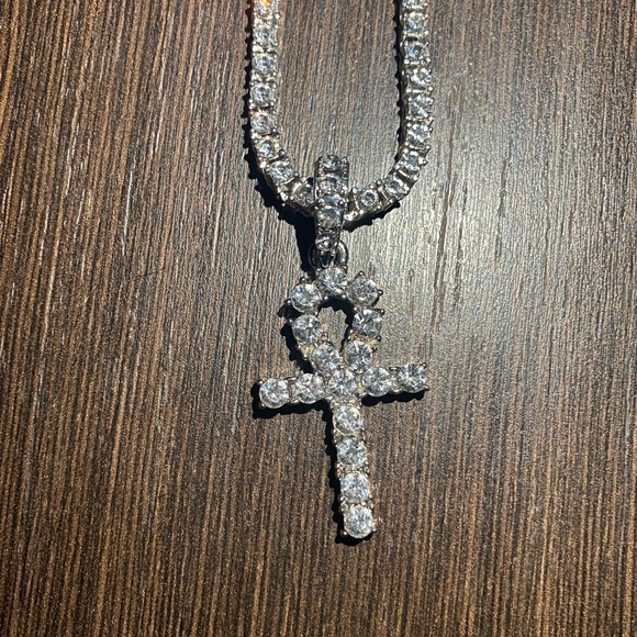 Iced out ankh pendant and chain - Picture 2 of 2